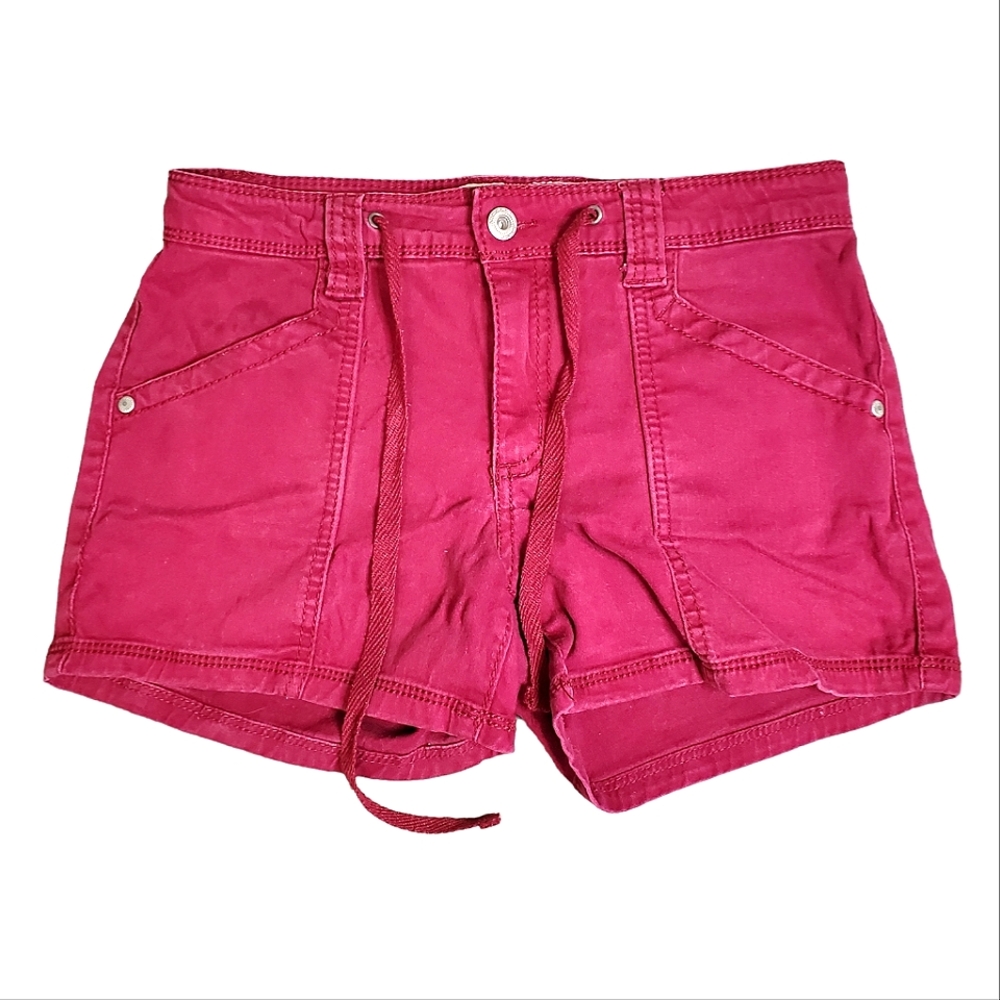 BIT & BRIDLE | Women's maroon denim drawstring jean shorts. Size 4.